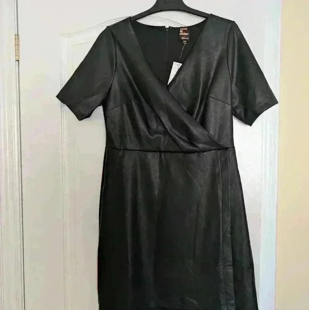 Reitmans rock and shine black faux leather dress size medium